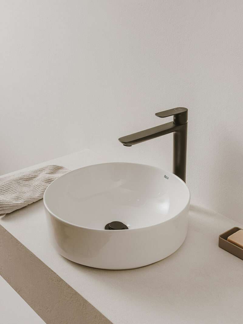 Diseño baño pica ovalada cala