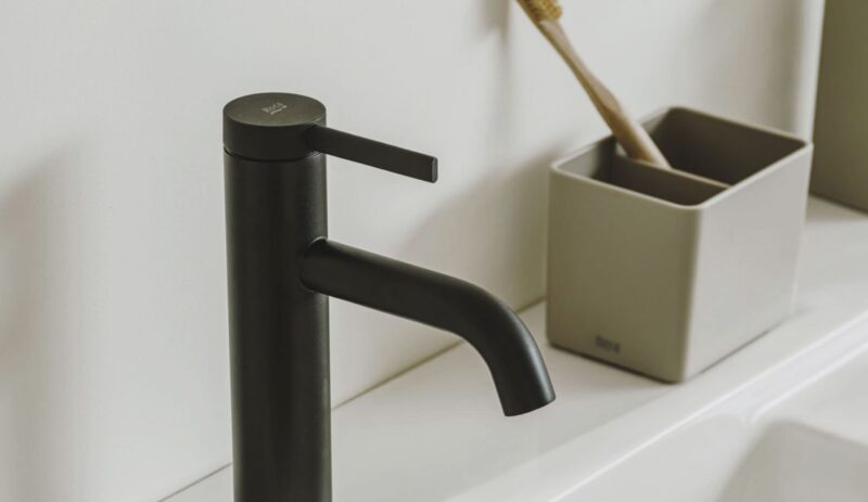 Diseño de grifo para baños,